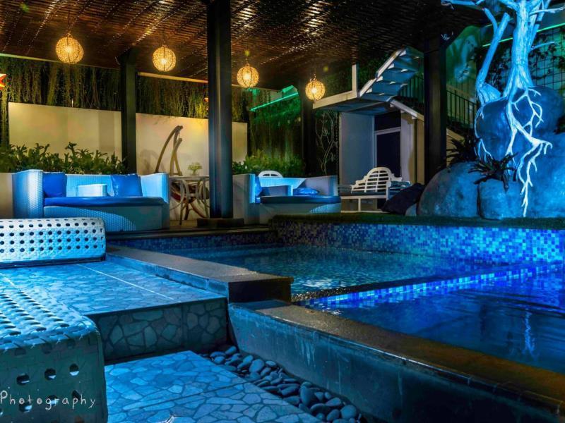 Oxville Hotel Паданг Экстерьер фото