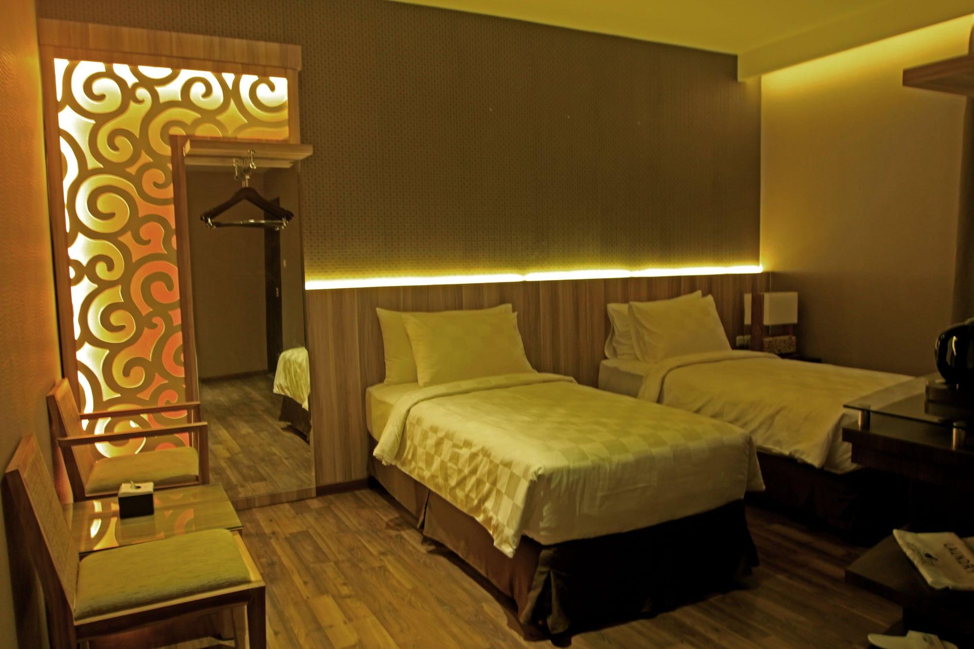 Oxville Hotel Паданг Экстерьер фото