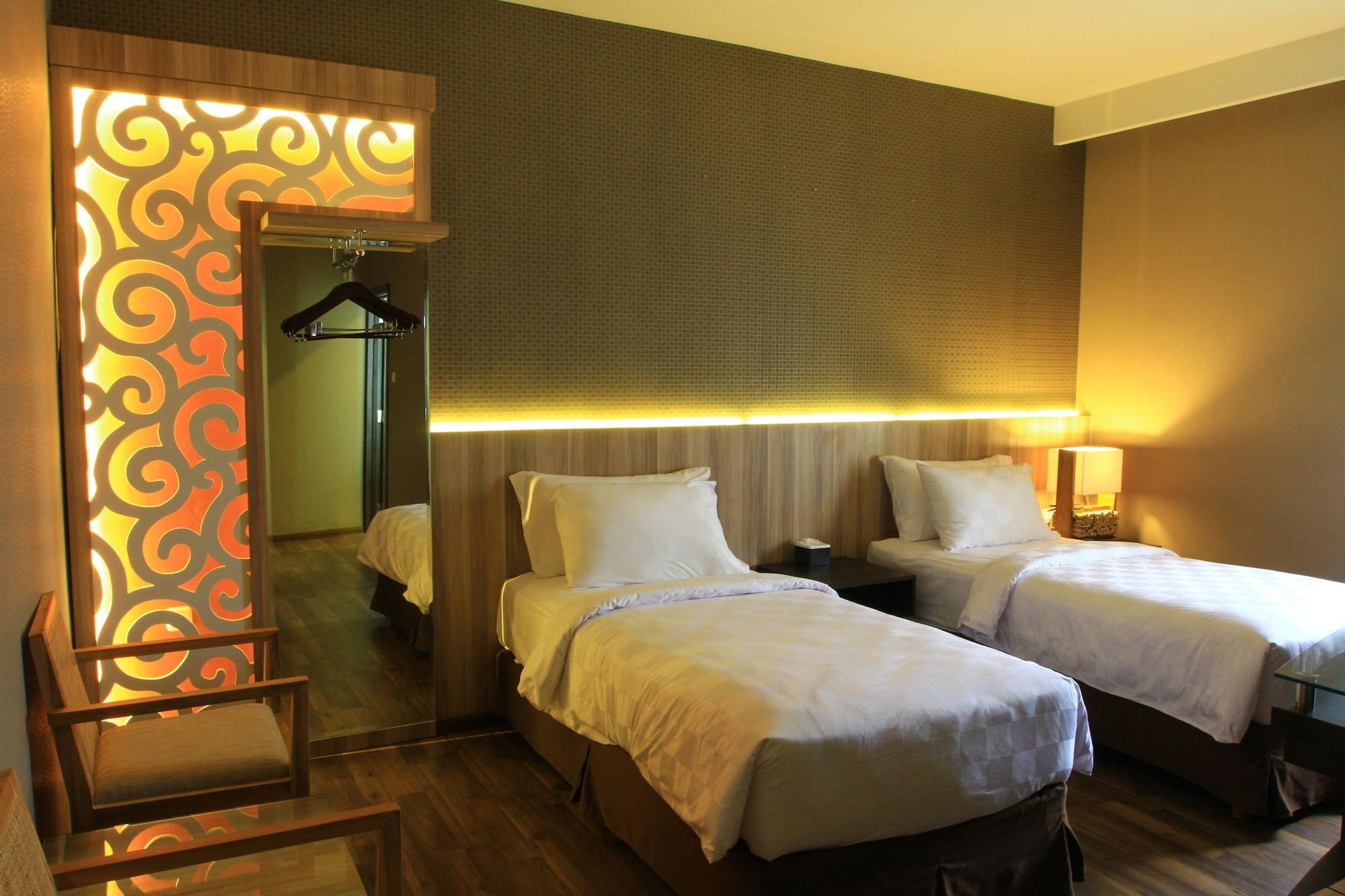 Oxville Hotel Паданг Экстерьер фото