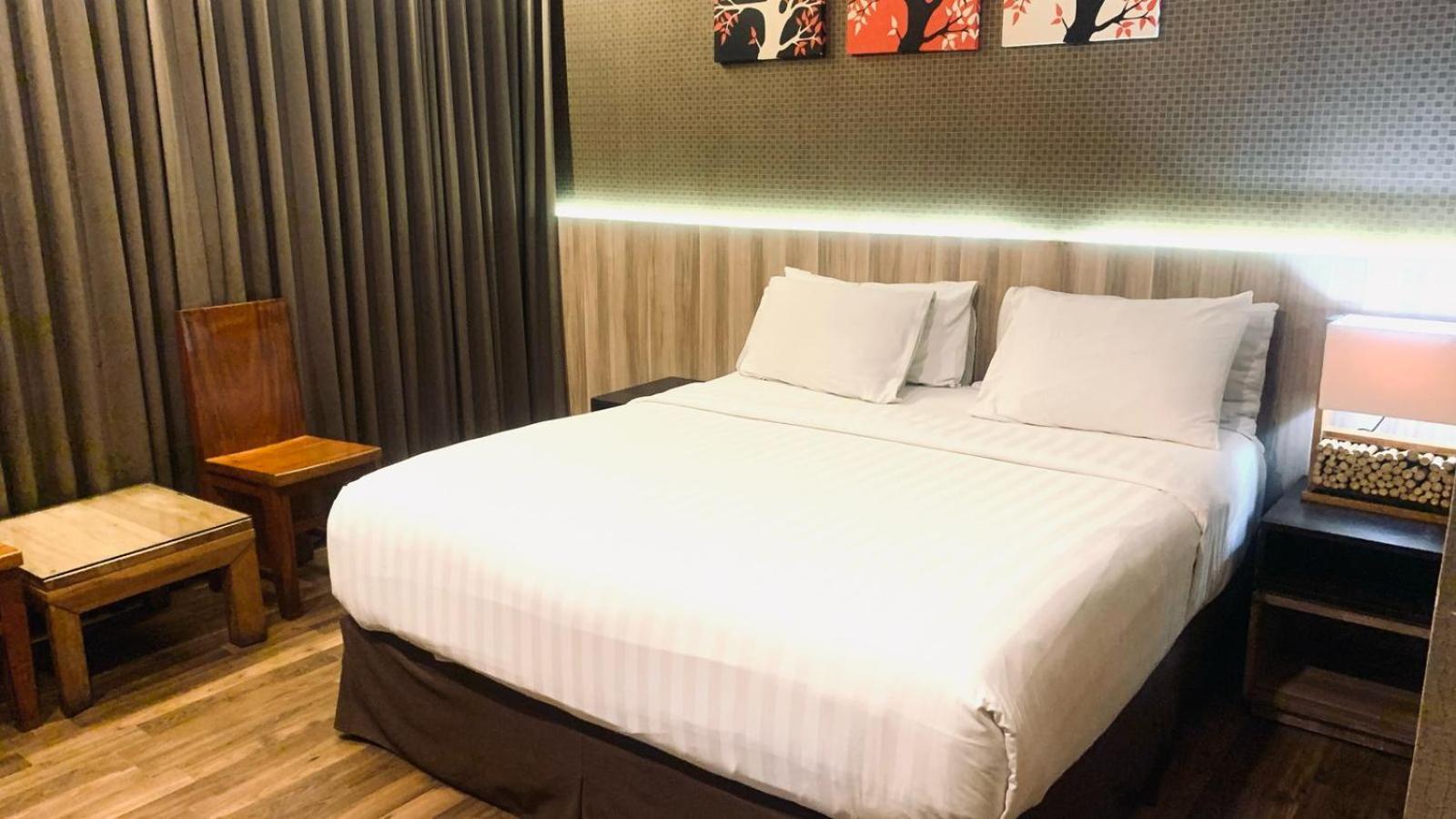 Oxville Hotel Паданг Экстерьер фото