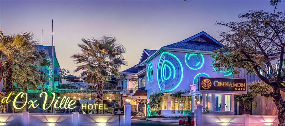 Oxville Hotel Паданг Экстерьер фото