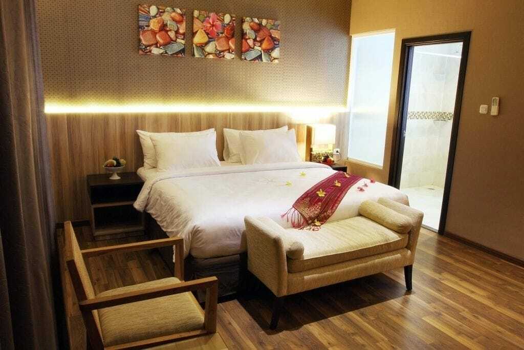 Oxville Hotel Паданг Экстерьер фото